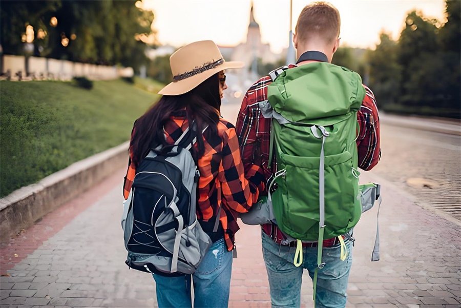 戶外運(yùn)動服裝pod的設(shè)計(jì)主題之遠(yuǎn)足